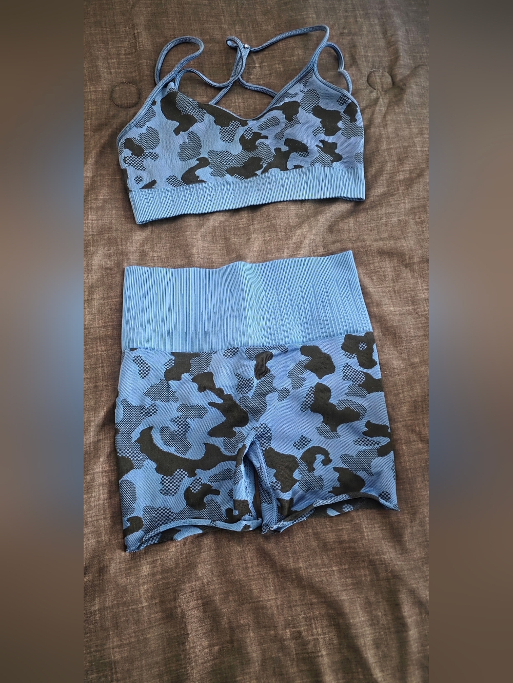 Blue Camo Seamless Medium Sports Bra And Small Shorts